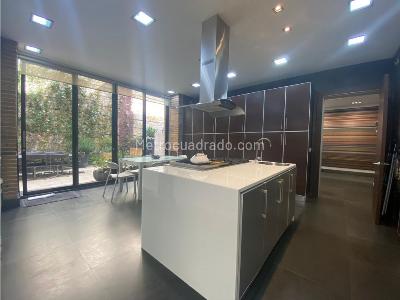 Casa de 5 alcobas en venta en Chico, Bogotá, 525 m² · foto 4 de 13