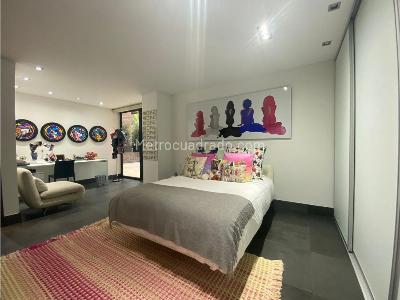 Casa de 5 alcobas en venta en Chico, Bogotá, 525 m² · foto 9 de 13