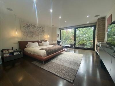 Casa de 5 alcobas en venta en Chico, Bogotá, 525 m² · foto 11 de 13