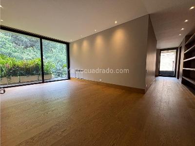 Apartamento de 4 alcobas en venta en Los Rosales, Bogotá, 464 m² · foto 3 de 14