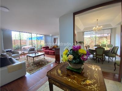 Apartamento en venta en Chico Navarra, Bogotá · foto 2 de 16