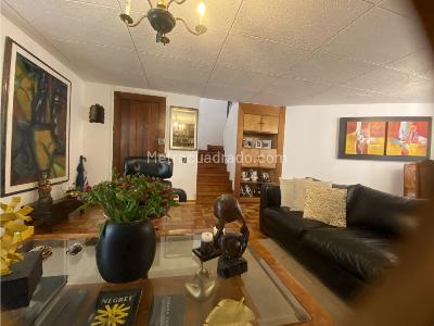 Apartamento de 3 alcobas en venta en Los Rosales, Bogotá, 264 m² · foto 3 de 20
