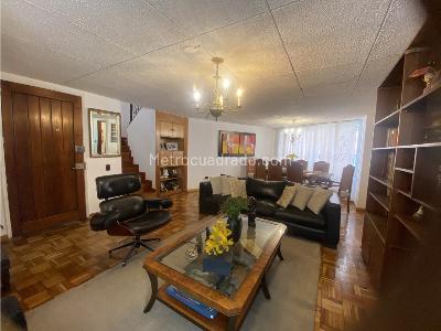 Apartamento de 3 alcobas en venta en Los Rosales, Bogotá, 264 m² · foto 4 de 20