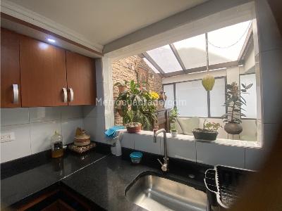 Apartamento de 3 alcobas en venta en Los Rosales, Bogotá, 264 m² · foto 8 de 20