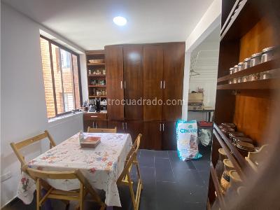 Apartamento de 3 alcobas en venta en Los Rosales, Bogotá, 264 m² · foto 11 de 20