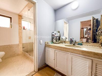 Apartamento de 3 alcobas en venta en Los Rosales Emaus, Bogotá, 200 m² · foto 14 de 17