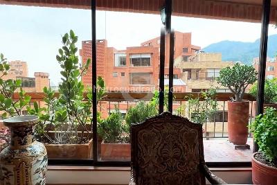Apartamento de 3 alcobas en venta en Los Rosales Emaus, Bogotá, 200 m² · foto 4 de 17