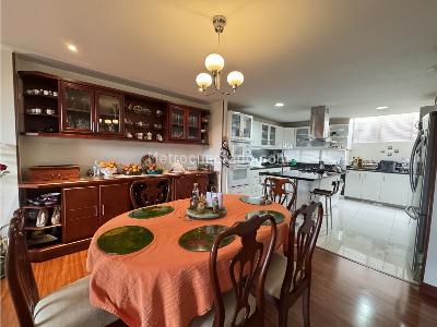 Casa de 4 alcobas en venta en Bosque De Pinos, Bogotá, 255 m² · foto 4 de 19