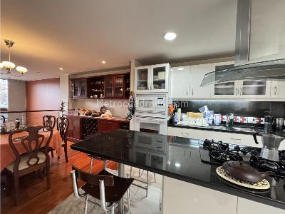 Casa de 4 alcobas en venta en Bosque De Pinos, Bogotá, 255 m² · foto 6 de 19