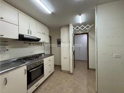Apartamento en venta en Cedritos, Bogotá · foto 4 de 10