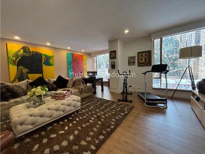 Apartamento de 3 alcobas en venta en La Cabrera, Bogotá, 395 m² · foto 2 de 20