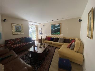 Casa de 3 alcobas en venta en Country Club, Bogotá, 240 m² · foto 2 de 15