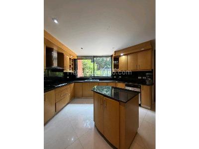 Apartamento en venta en Santa Barbara Alta, Bogotá · foto 7 de 15