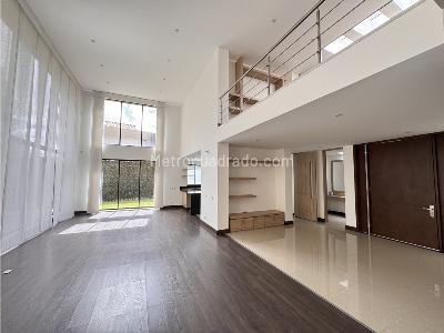 Casa de 4 alcobas en venta en Fusca, Chía, 915 m² · foto 3 de 20