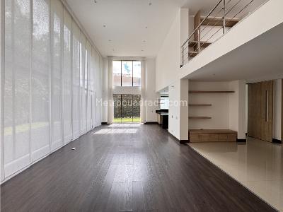 Casa de 4 alcobas en venta en Fusca, Chía, 915 m² · foto 4 de 20