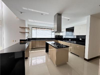 Casa de 4 alcobas en venta en Fusca, Chía, 915 m² · foto 7 de 20