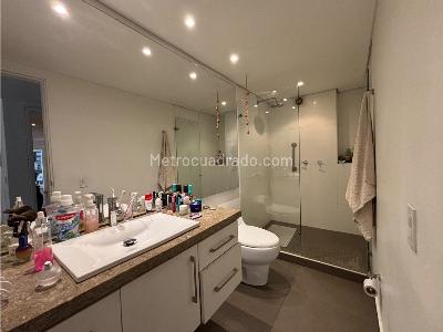 Apartamento de 1 alcoba en venta en El Nogal, Bogotá, 144 m² · foto 9 de 10