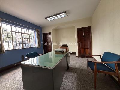 Casa en venta en Quinta Camacho, Bogotá · foto 8 de 14