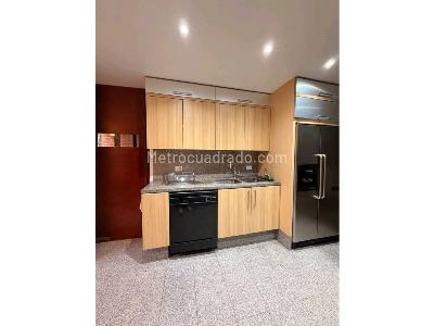 Apartamento de 3 alcobas en venta en Sierras Del Moral, Bogotá, 191 m² · foto 4 de 8