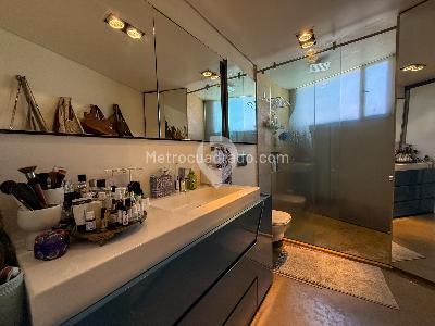 Apartamento de 3 alcobas en venta en La Cabrera, Bogotá, 196 m² · foto 11 de 14