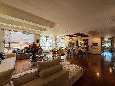 Apartamento de 3 alcobas en venta en La Cabrera, Bogotá, 196 m² · foto 3 de 14