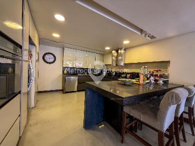 Apartamento de 3 alcobas en venta en La Cabrera, Bogotá, 196 m² · foto 7 de 14