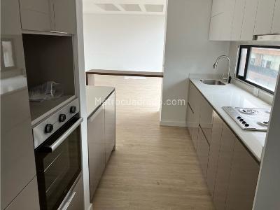 Apartamento en venta en Chico Navarra, Bogotá · foto 8 de 18