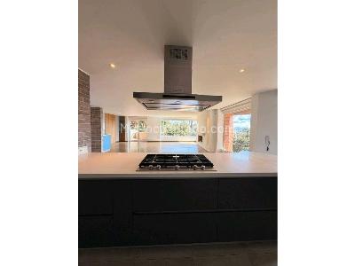 Apartamento de 3 alcobas en venta en Sierras Del Moral, Bogotá, 220 m² · foto 2 de 10