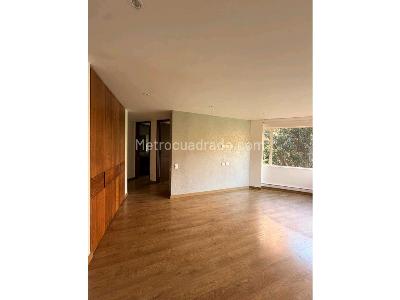 Apartamento de 3 alcobas en venta en Sierras Del Moral, Bogotá, 220 m² · foto 8 de 10