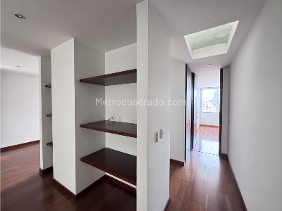 Apartamento de 2 alcobas en venta en Santa Barbara, Bogotá, 96 m² · foto 9 de 14