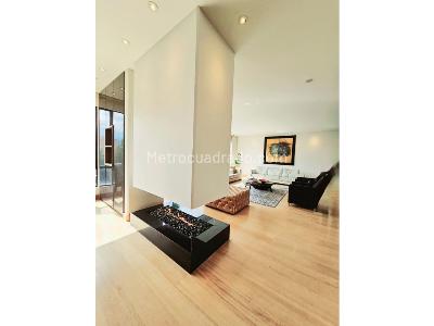 Apartamento de 5 alcobas en venta en Chico, Bogotá, 450 m² · foto 4 de 15