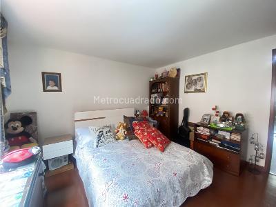 Apartamento de 3 alcobas en venta en Bosque De Pinos, Bogotá, 200 m² · foto 12 de 14
