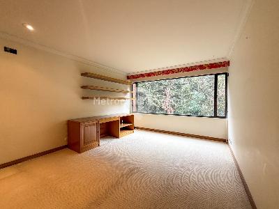 Apartamento de 3 alcobas en venta en Los Rosales, Bogotá, 320 m² · foto 15 de 20