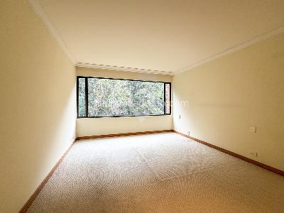 Apartamento de 3 alcobas en venta en Los Rosales, Bogotá, 320 m² · foto 18 de 20