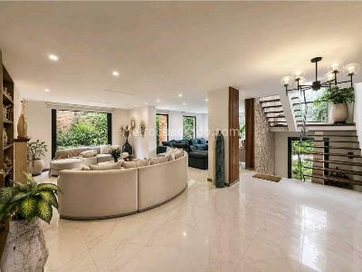 Casa de 5 alcobas en venta en Cerros Orientales, Bogotá, 600 m² · foto 4 de 14