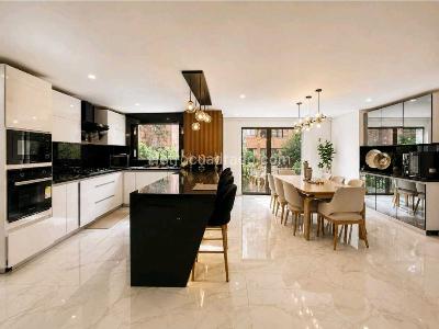 Casa de 5 alcobas en venta en Cerros Orientales, Bogotá, 600 m² · foto 5 de 14