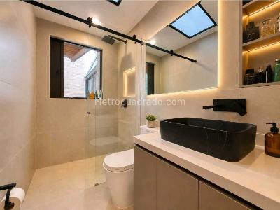 Casa de 5 alcobas en venta en Cerros Orientales, Bogotá, 600 m² · foto 12 de 14