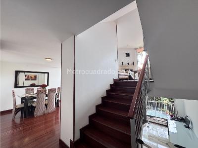 Casa de 4 alcobas en venta en Bosque De Pinos, Bogotá, 226 m² · foto 5 de 16