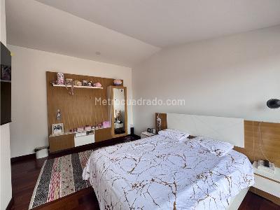 Casa de 4 alcobas en venta en Bosque De Pinos, Bogotá, 226 m² · foto 9 de 16