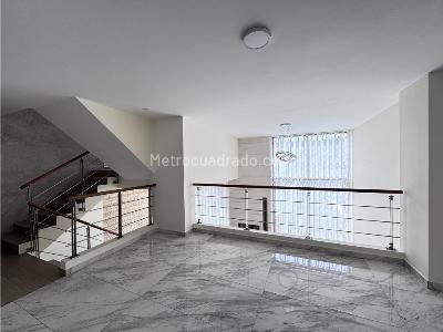 Casa de 4 alcobas en venta en Bosque De Pinos, Bogotá, 286 m² · foto 2 de 20