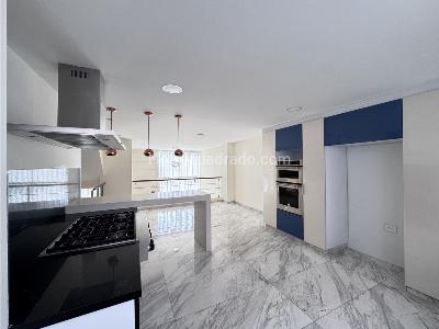 Casa de 4 alcobas en venta en Bosque De Pinos, Bogotá, 286 m² · foto 3 de 20