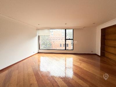 Apartamento de 3 alcobas en venta en La Cabrera, Bogotá, 174 m² · foto 2 de 13