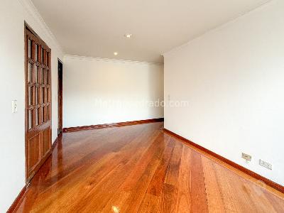 Apartamento de 3 alcobas en venta en La Cabrera, Bogotá, 174 m² · foto 5 de 13