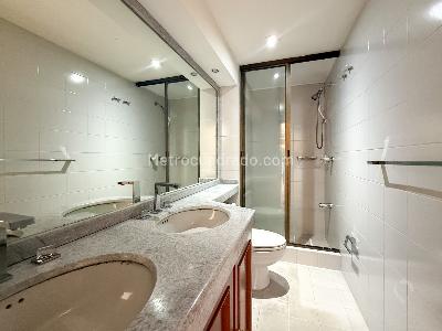 Apartamento de 3 alcobas en venta en La Cabrera, Bogotá, 174 m² · foto 12 de 13