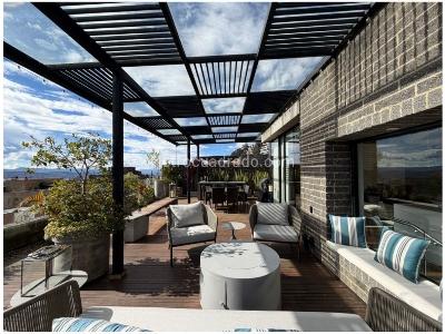 Apartamento de 3 alcobas en venta en Los Rosales, Bogotá, 309 m² · foto 2 de 18