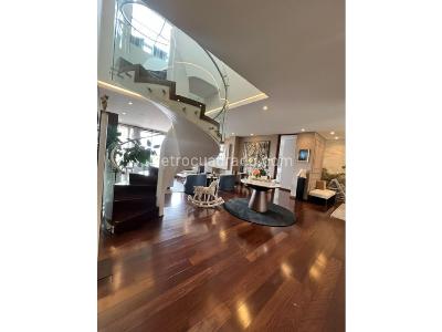 Apartamento de 3 alcobas en venta en Los Rosales, Bogotá, 309 m² · foto 4 de 18