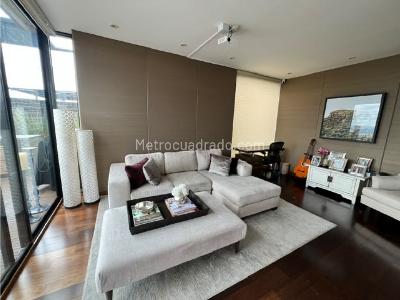 Apartamento de 3 alcobas en venta en Los Rosales, Bogotá, 309 m² · foto 6 de 18
