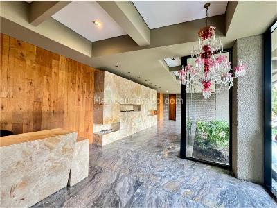 Apartamento de 3 alcobas en venta en Los Rosales, Bogotá, 309 m² · foto 18 de 18