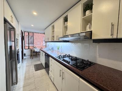 Apartamento de 3 alcobas en venta en Usaquen, Bogotá, 160 m² · foto 7 de 17