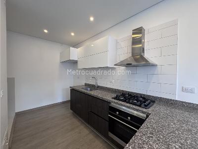 Apartamento en venta en Chico Navarra, Bogotá · foto 3 de 15